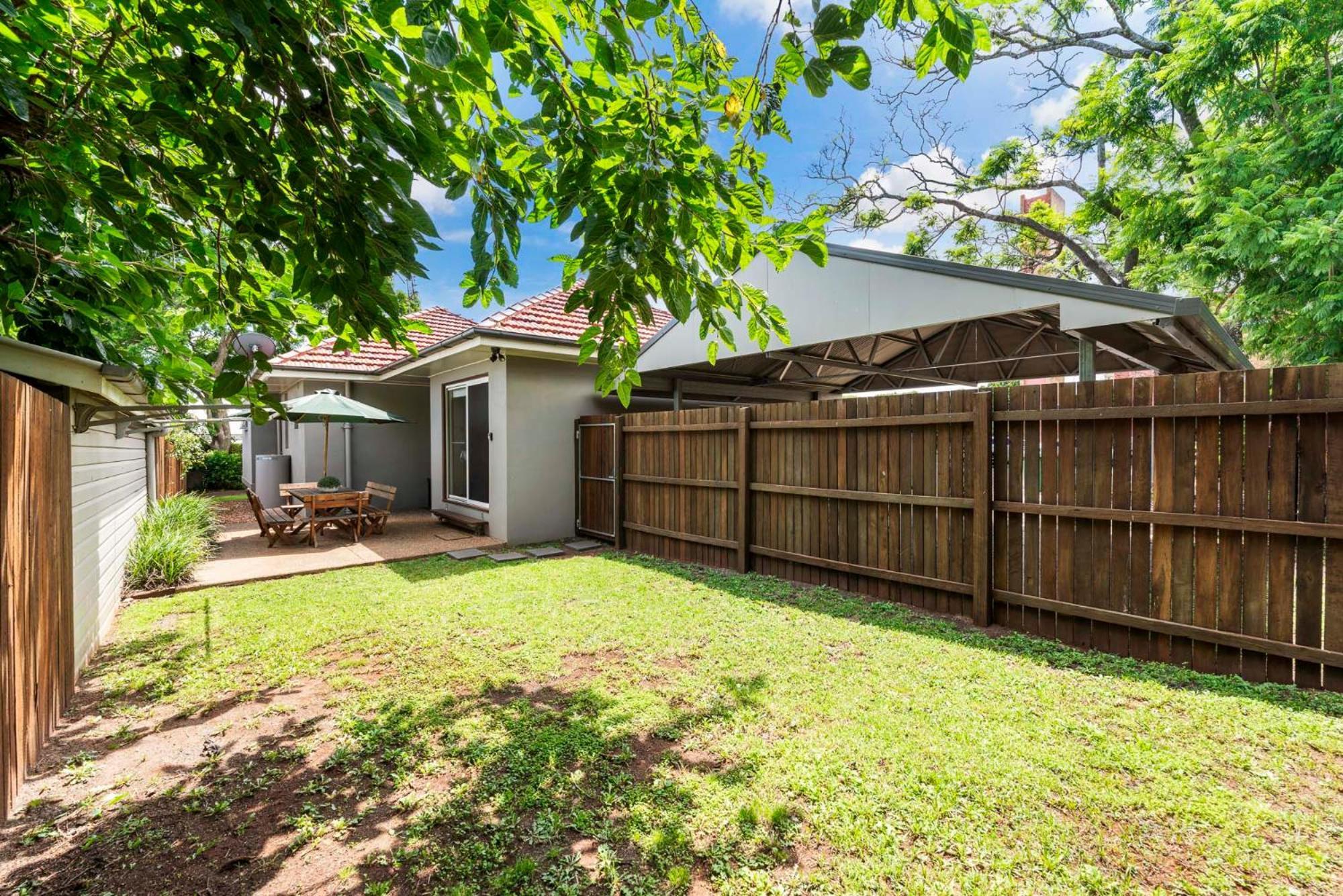 Boutique Living East Toowoomba Villa Exterior photo